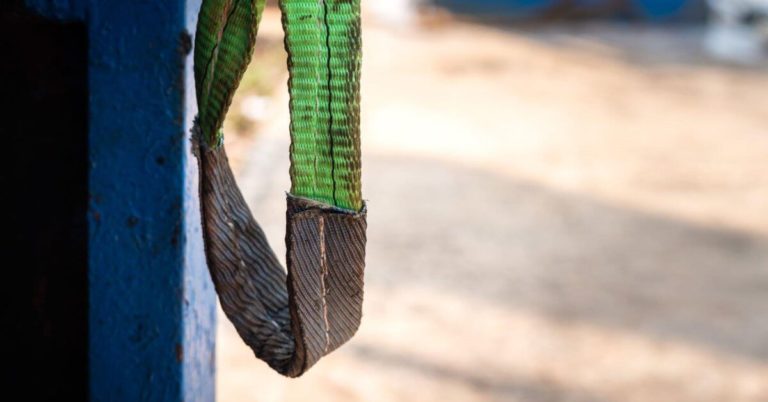 Maintain Synthetic Rope Slings Easily | Southeast Rigging, Inc.